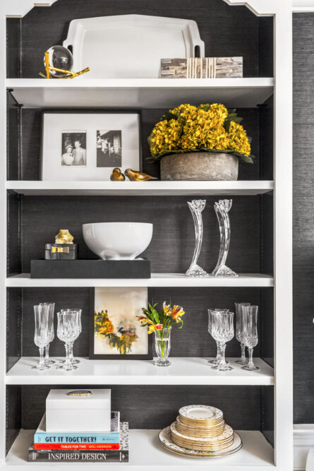 accessories-built-in-shelves-dining-room-designer