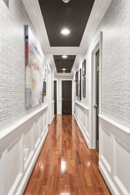 hallway-design-black-and-white-wallpaper-wood-floors