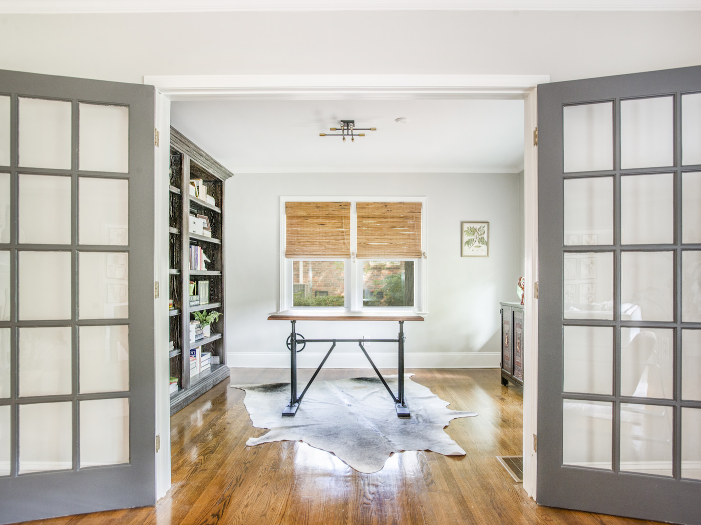 home-office-interior-design-glass-doors